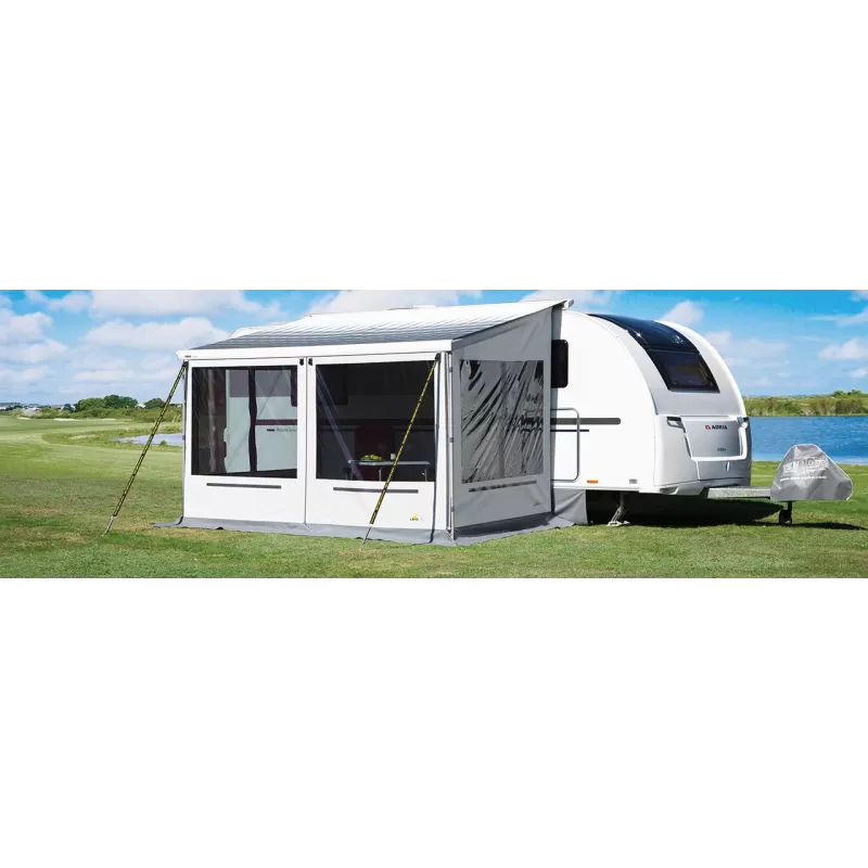 DWT Rain Outside | Façade 5 DWT Rain Outside | Façade – Image 3